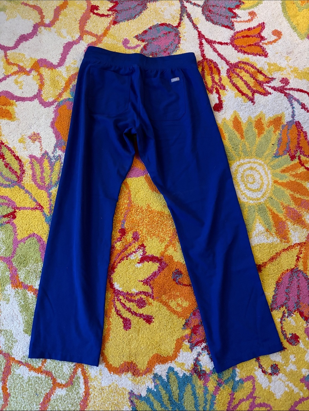 FIGS WOMENS MEDIUM TALL ROYAL BLUE LIVINGSTON SCRUB PANTS - Picture 3 of 5